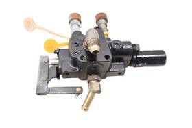 Yw166-00104 Kubota 10 Rtv900w6 Control Valve