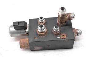 3120211 Polaris 14 Brutus Diesel Cab 4x4 Hydraulic Valve Block
